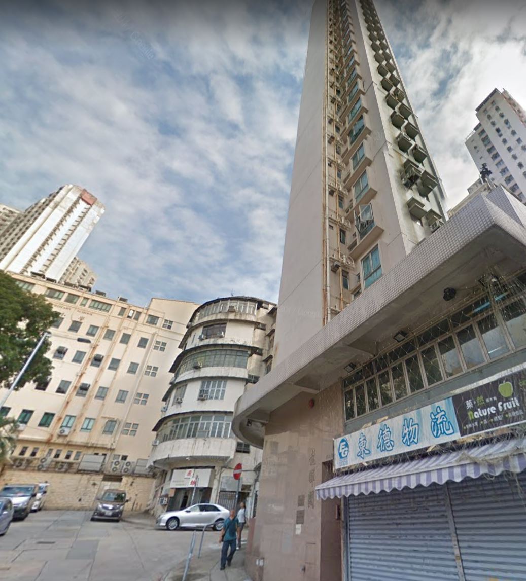 黃大仙龍暉閣鄰近港鐵站 上車客無懼疫市即睇即買 以$355萬元購入1房單位自住