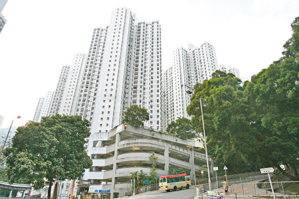 疫情下全球經濟受到影響 居二市場亦大受衝擊 黃大仙慈愛苑造價重返3年前水平 最新3房以$455萬元(綠表)售出 實用呎價@8,212元