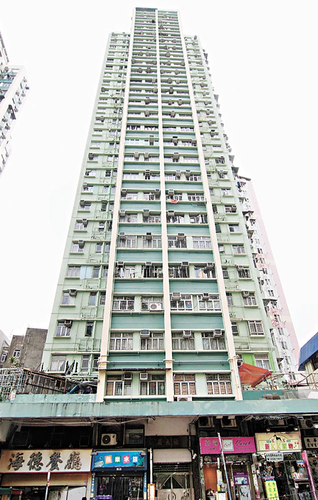 附設天台單位業主一向惜售 黃大仙富祐大廈開放式單位連天台 放盤3小時極速以$430萬元承接 再創大廈新高成交