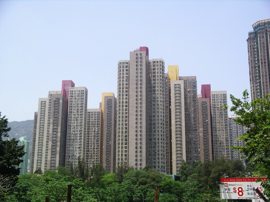 鑽石山龍蟠苑錄成交價240萬元(自由市場)