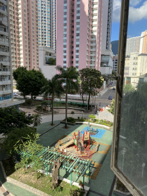 公屋王【黃大仙下邨】未受加息影響 一手業主持貨4年 獲利311.4萬元  區內分支家庭客鍾情大則 持購買証睇樓 減幅達68萬 日前以$430萬元(綠表)獲承接