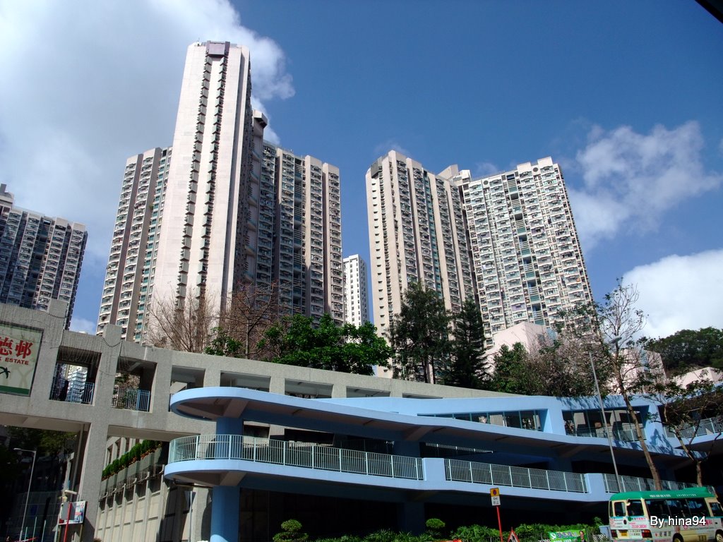 市傳中央要求發展商解決房屋短缺問題 樓市陰霾籠罩下 小業主立即減價出貨 鳳德村最新2房單位大減$20萬元以$310萬元(綠表)成交