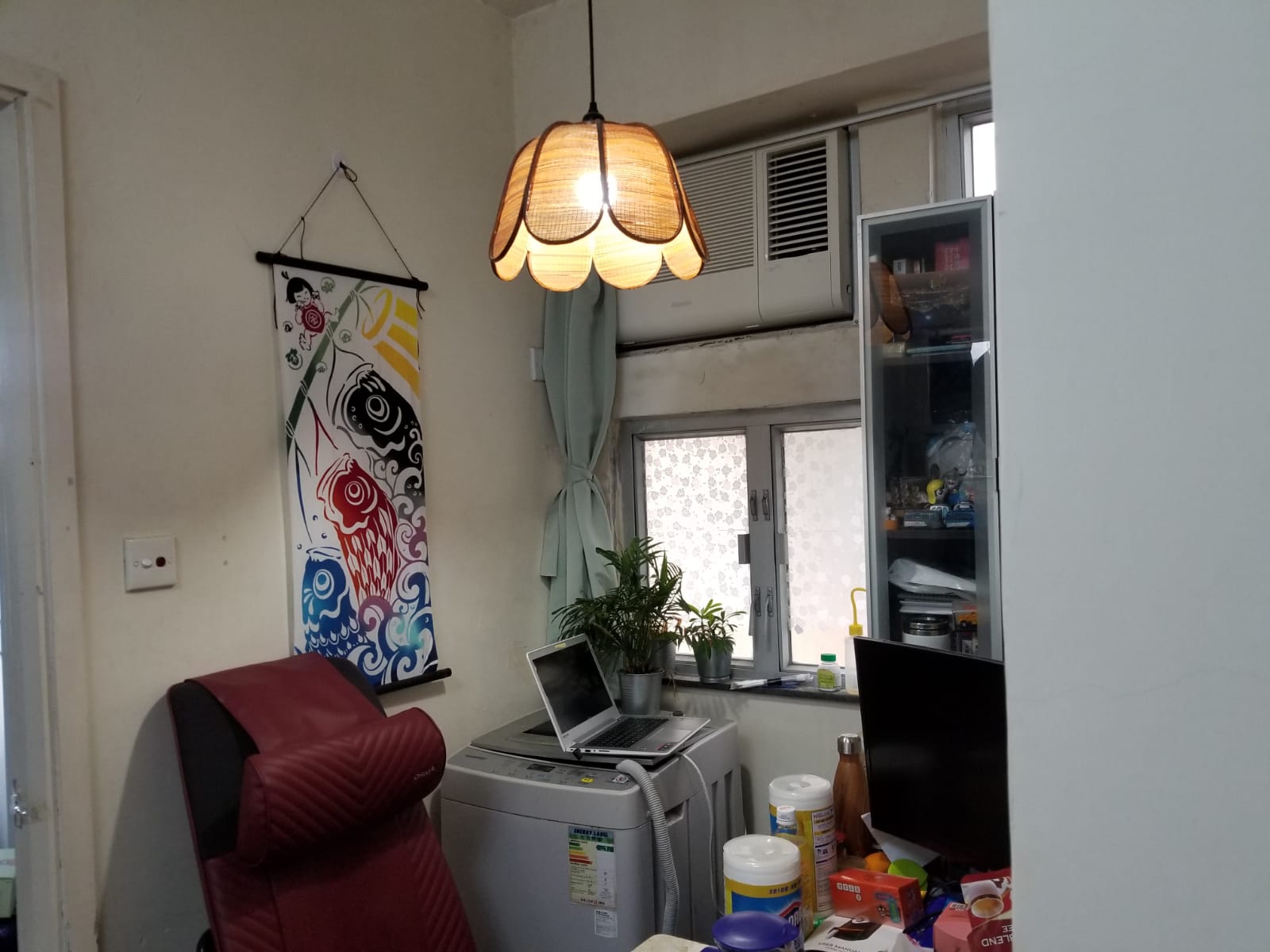 疫情第三波再度侵襲 面對不利因素 條件優質亦難企穏  新麗花園高層靚景2房 減價40萬 以530萬元(自由)獲承接