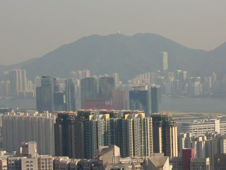 市場憧憬下月施政報告利好樓市，居屋做價連創新高，慈雲山慈愛苑3期250萬沽成煙花景及海景(綠表價)新高