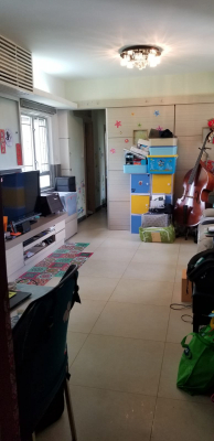【海港花園】冰封3個月後 本月破低成交 以同類型單位比較 尺價比年初跌幅達11% 按月跌4-8%  業主睇淡樓市 沽貨作另類投資 單位放盤9個月減價90萬元 日前以$660萬元出售 獲區內分支家庭接棒