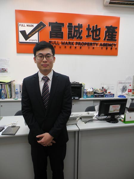 白居二心儀優質居屋 睇樓半年 終以$315萬(綠表)購入宏景花園2房入市
