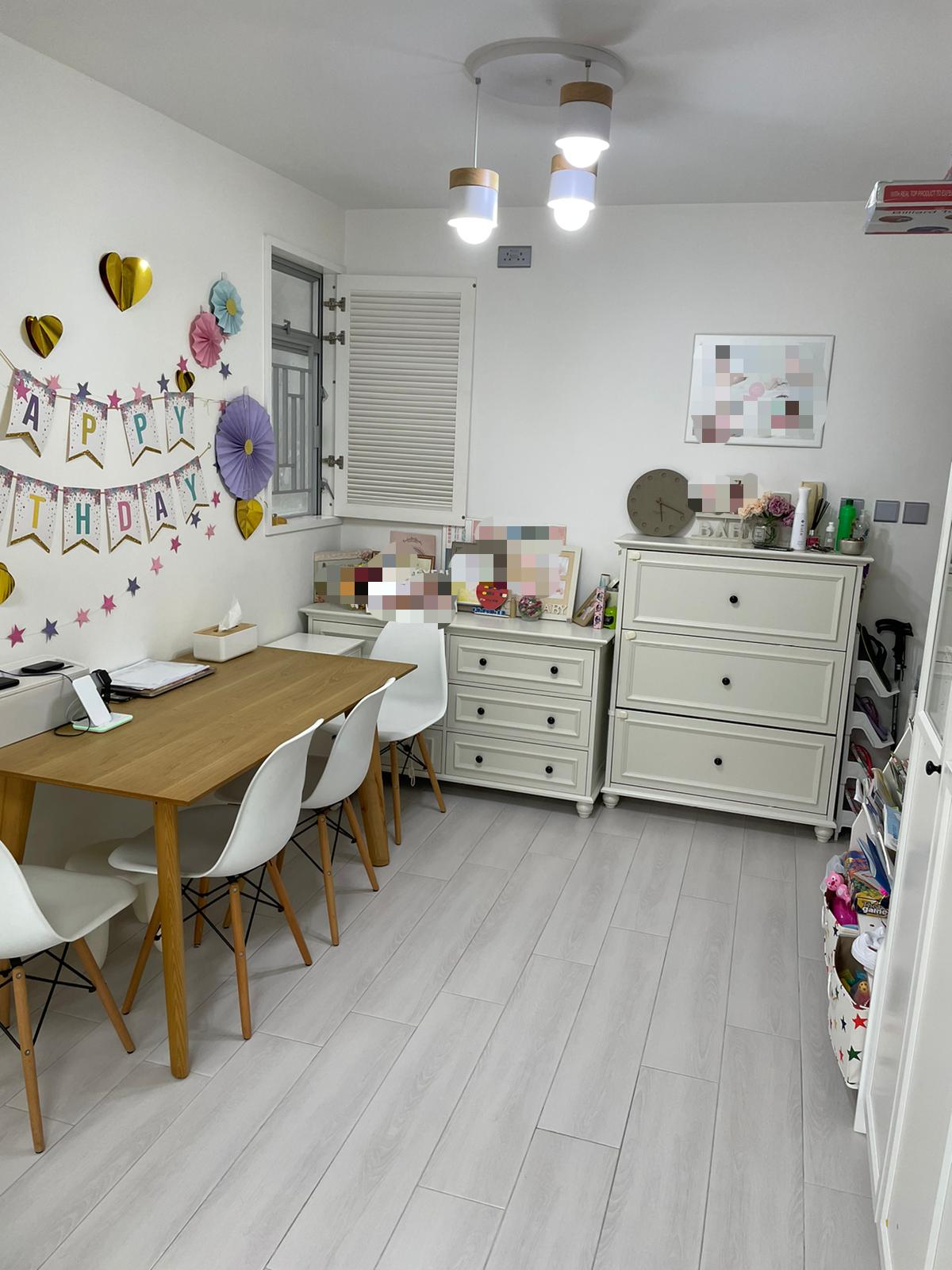 內房受打壓 地產股半天跌948點 發展商出招推盤 二手交投減慢保持平穩 【慈愛苑三期】高層靚裝兩房戶 業主調整開價速獲接棒 日前以515萬元(綠表)獲承接