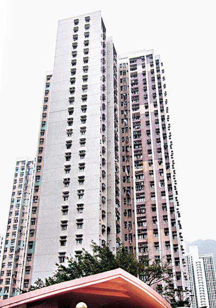 市場二手持續減價, 綠表客支撐區內成交 富強苑3房單位以$598萬元(綠表市場)售出